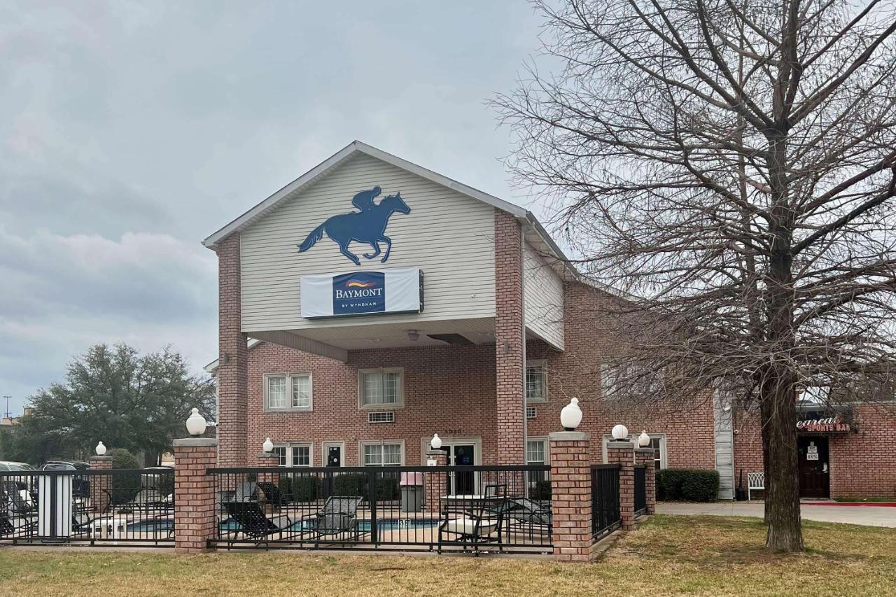 Baymont By Wyndham Willow Park Exterior photo